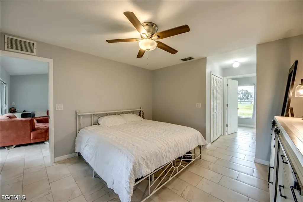 625 SW 11th Terrace Cape Coral FL 33991