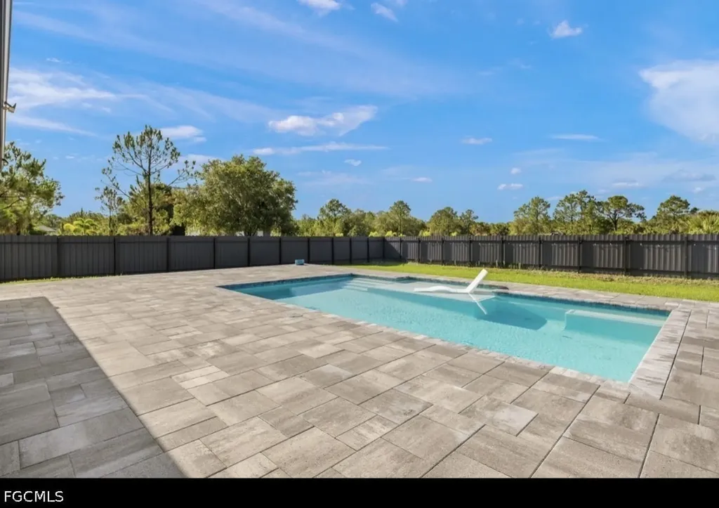 2552 70th Avenue NE Naples FL 34120