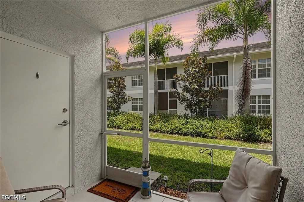 Fort Myers FL, 8416 Bernwood Cove Loop, Unit 1607