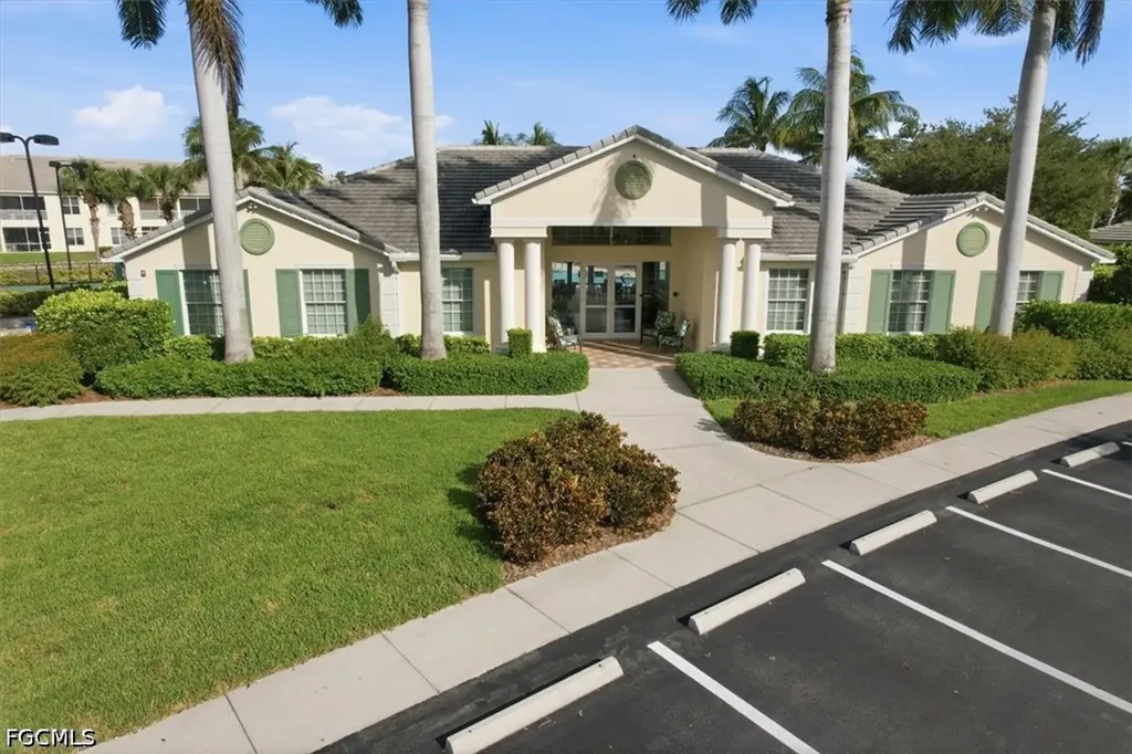 9931 Periwinkle Preserve Lane Fort Myers FL 33919