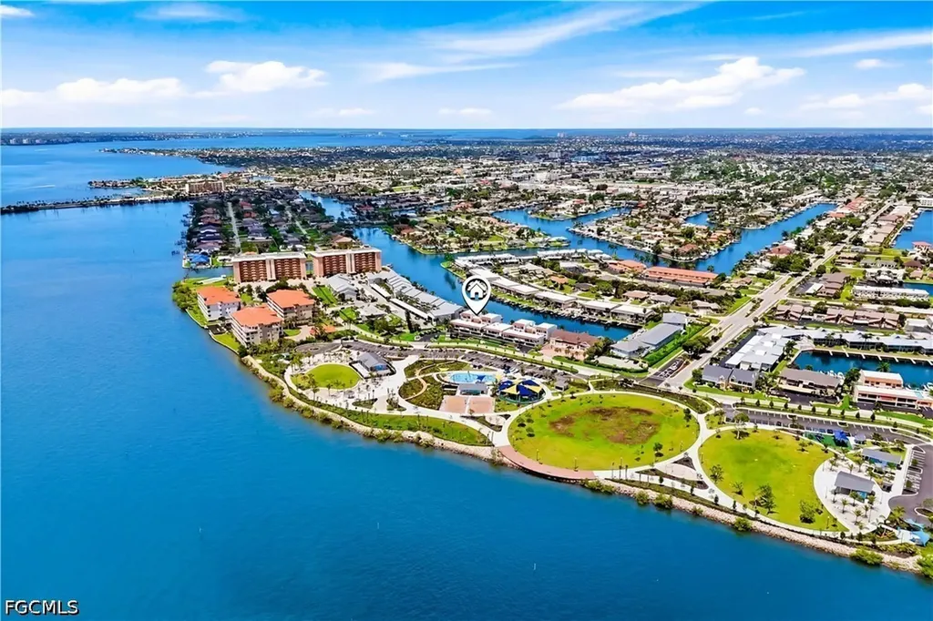 4218 SE 20th Place Cape Coral FL 33904