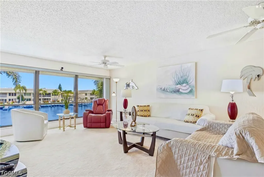 4218 SE 20th Place Cape Coral FL 33904
