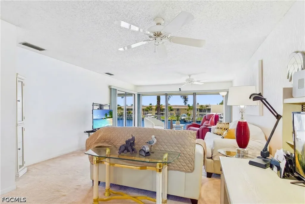 4218 SE 20th Place Cape Coral FL 33904