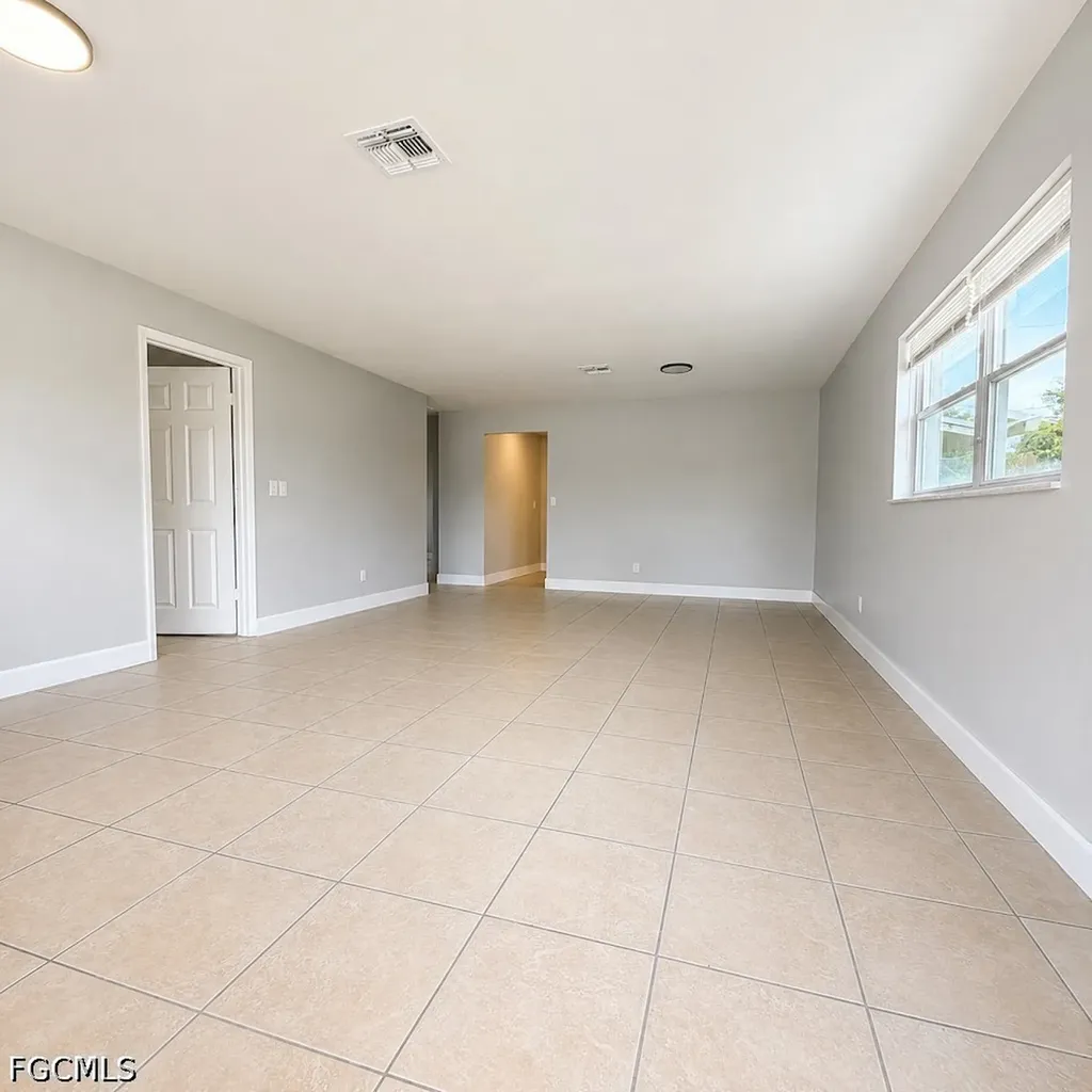 1572 Cypress Drive Fort Myers FL 33907