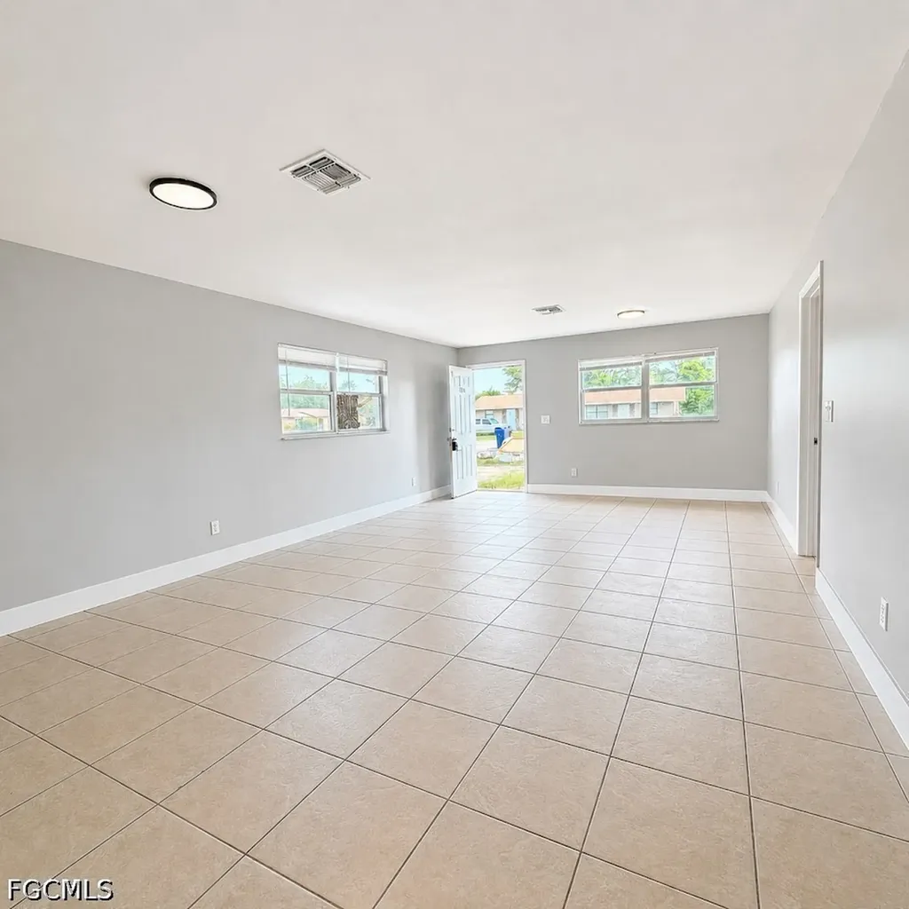 1572 Cypress Drive Fort Myers FL 33907