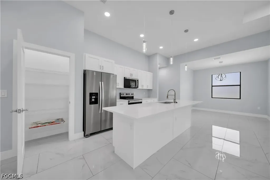 1622 NW 18th Terrace Cape Coral FL 33993