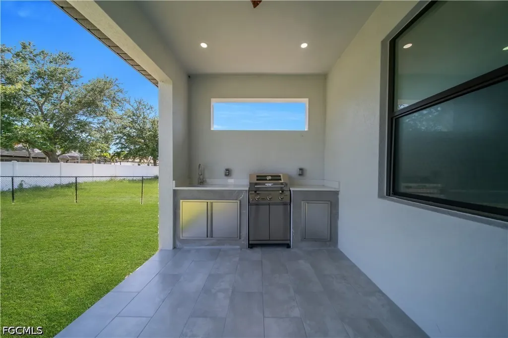 1622 NW 18th Terrace Cape Coral FL 33993