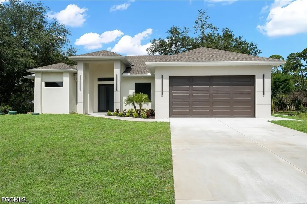 619 Sheldon Avenue Lehigh Acres FL 33936