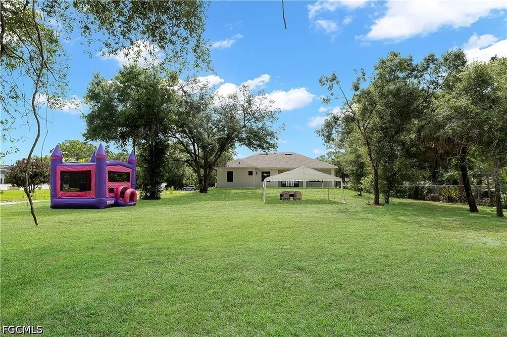 619 Sheldon Avenue Lehigh Acres FL 33936