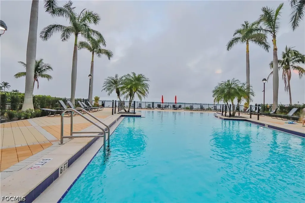 2825 Palm Beach Boulevard Fort Myers FL 33916