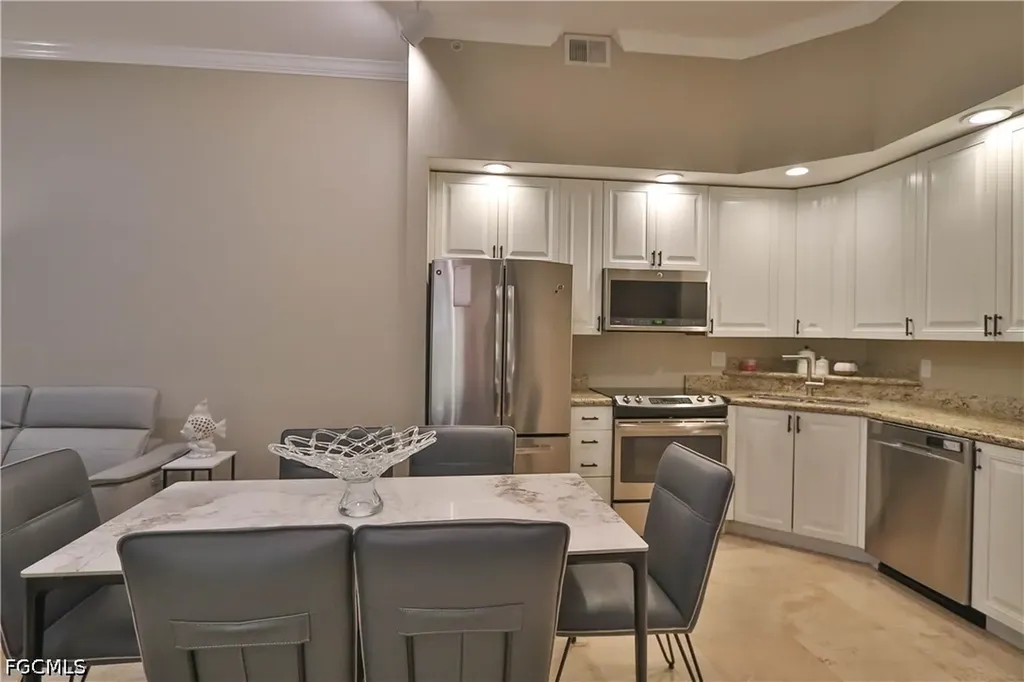 2825 Palm Beach Boulevard Fort Myers FL 33916