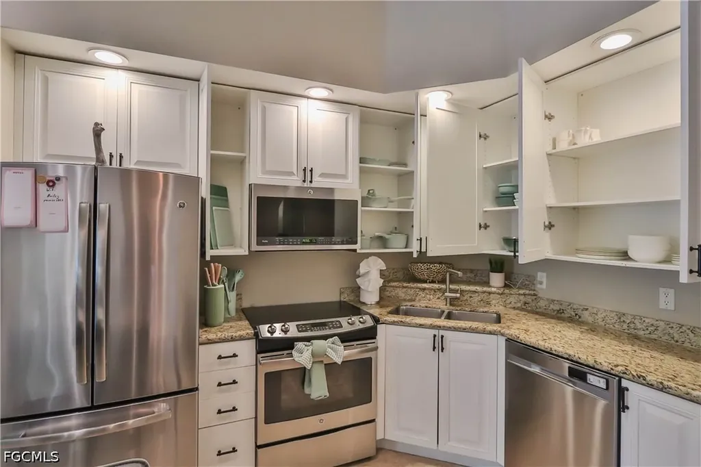 2825 Palm Beach Boulevard Fort Myers FL 33916