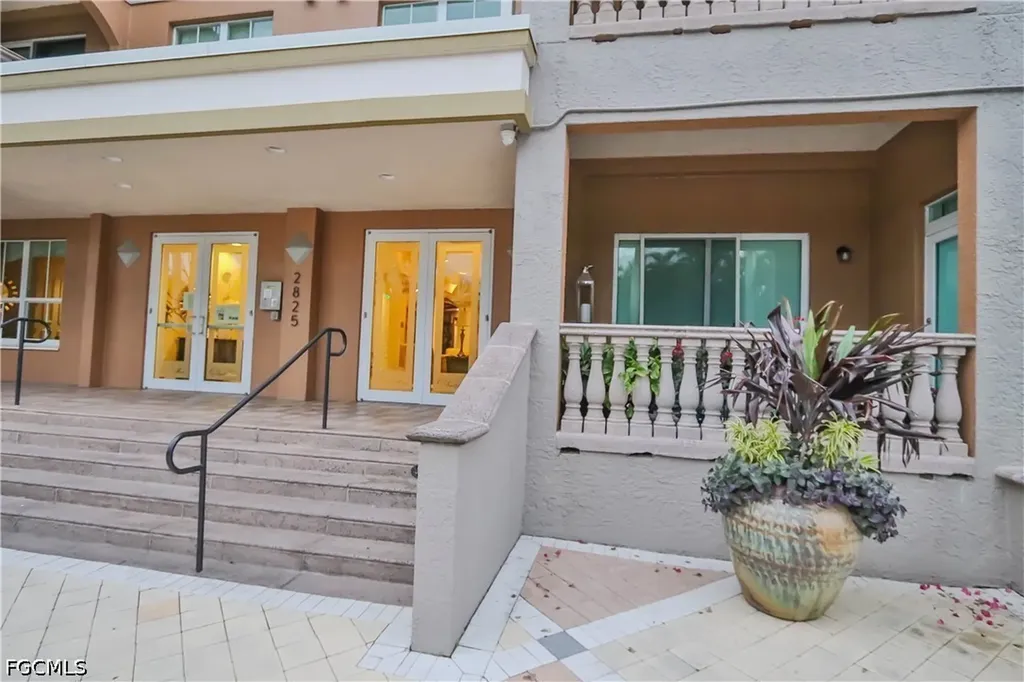 2825 Palm Beach Boulevard Fort Myers FL 33916