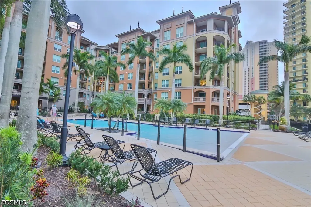 2825 Palm Beach Boulevard Fort Myers FL 33916