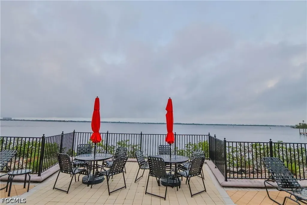 2825 Palm Beach Boulevard Fort Myers FL 33916