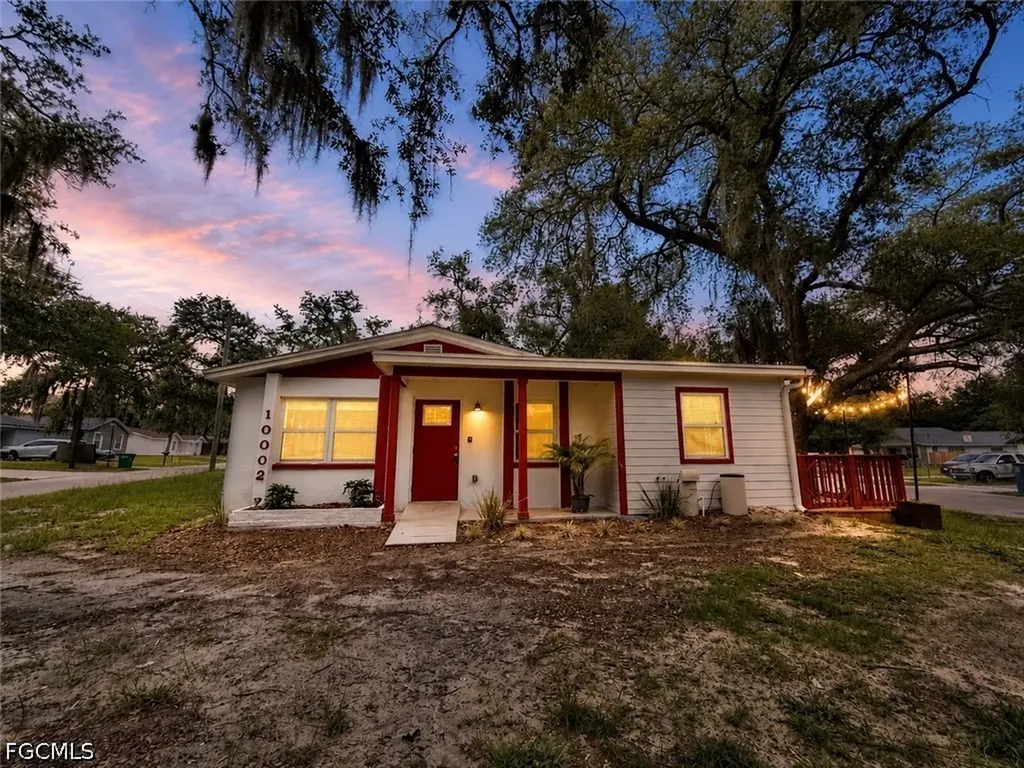 10002 Takomah Trail Tampa FL 33617