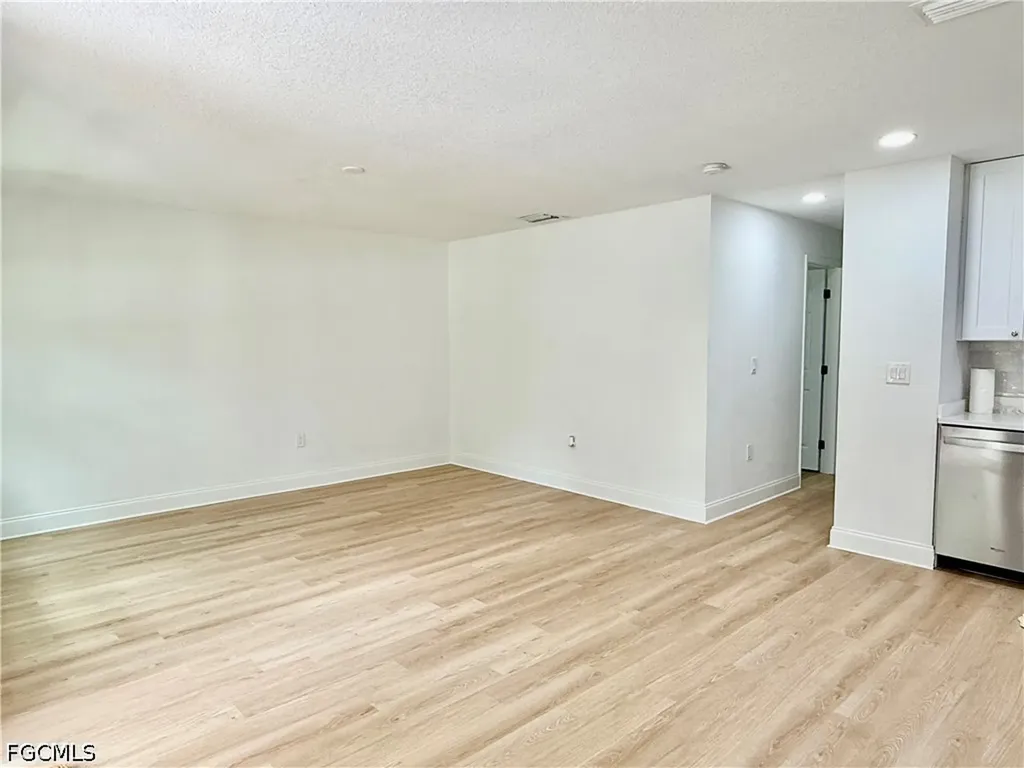10002 Takomah Trail Tampa FL 33617