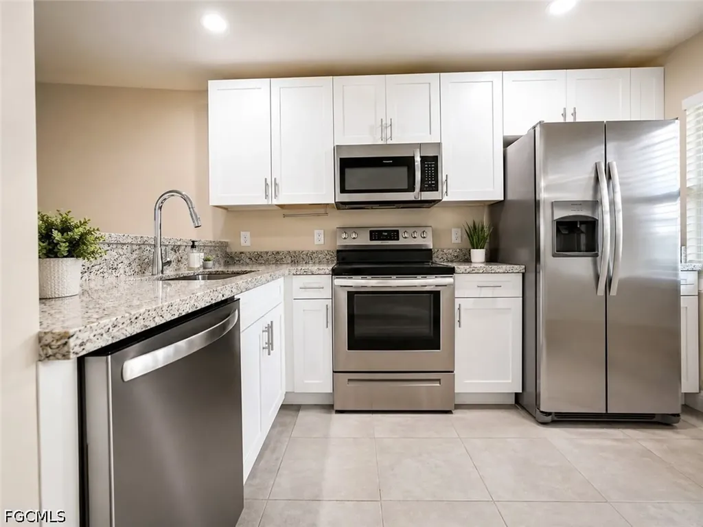 1631 SW 1st Avenue Cape Coral FL 33991
