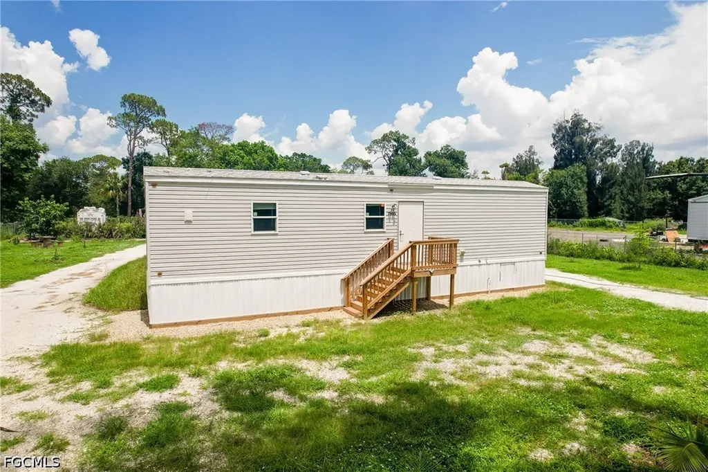 7905 Bogart Drive North Fort Myers FL 33917