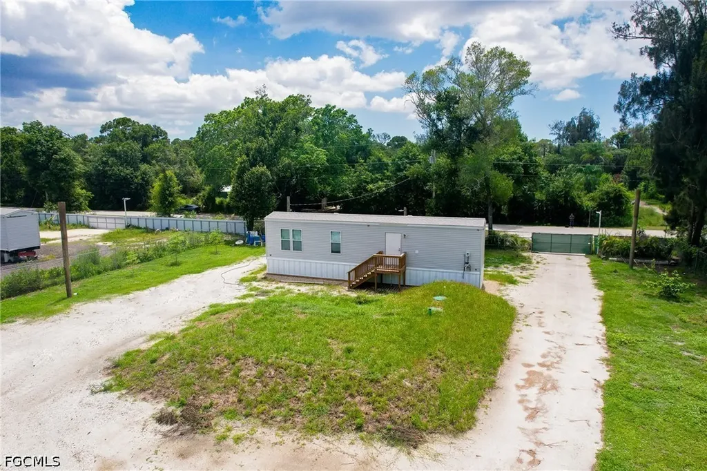 7905 Bogart Drive North Fort Myers FL 33917