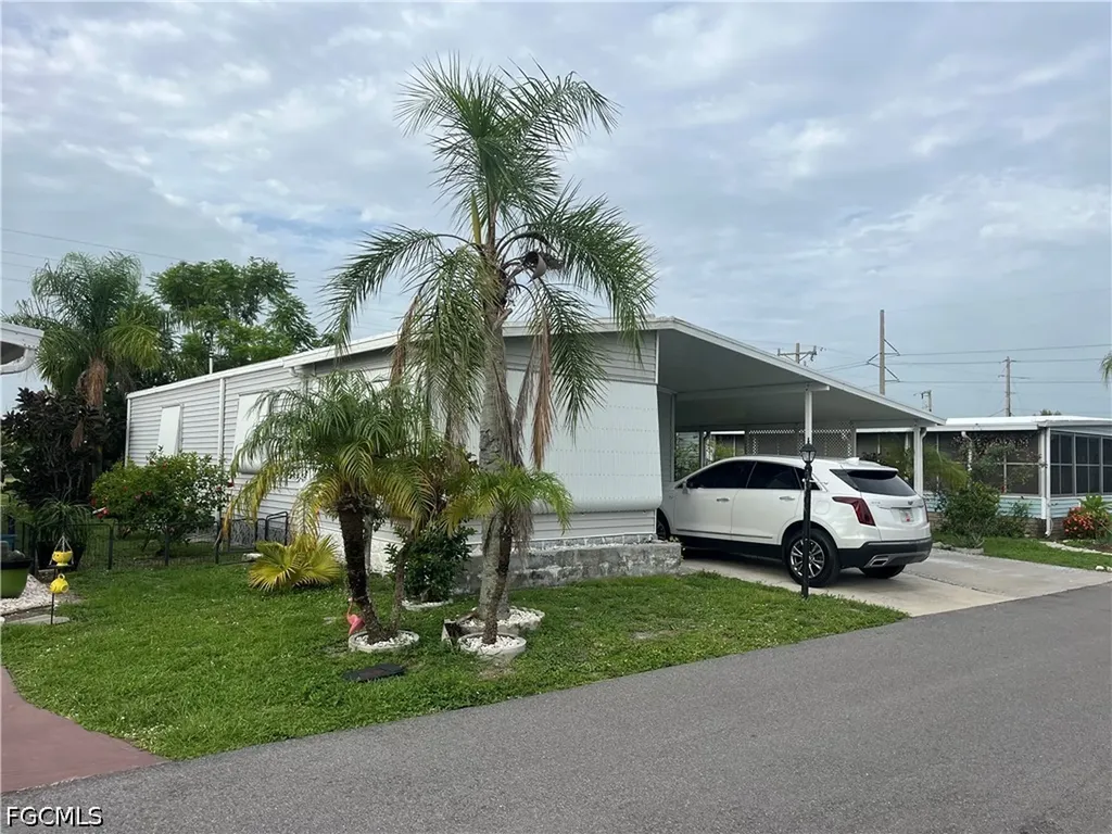 3580 Celestial Way North Fort Myers FL 33903