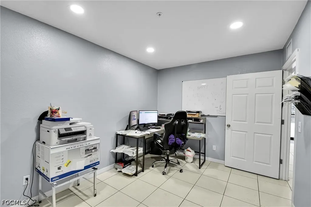 12165 Metro Parkway Fort Myers FL 33966