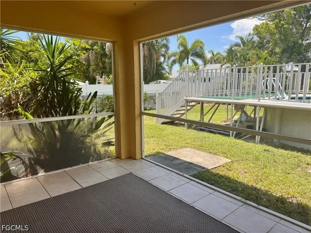 1209 SW 39th Street Cape Coral FL 33914