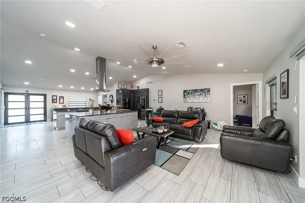 222 NE 22nd Avenue Cape Coral FL 33909