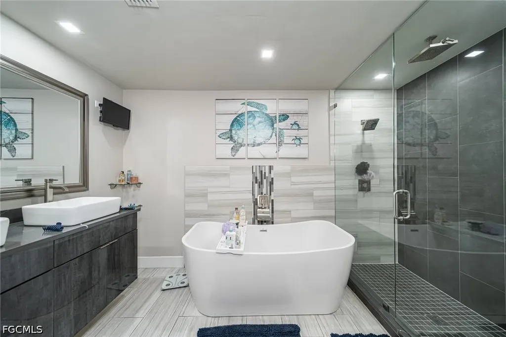 222 NE 22nd Avenue Cape Coral FL 33909