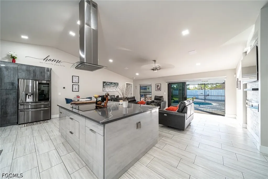 222 NE 22nd Avenue Cape Coral FL 33909