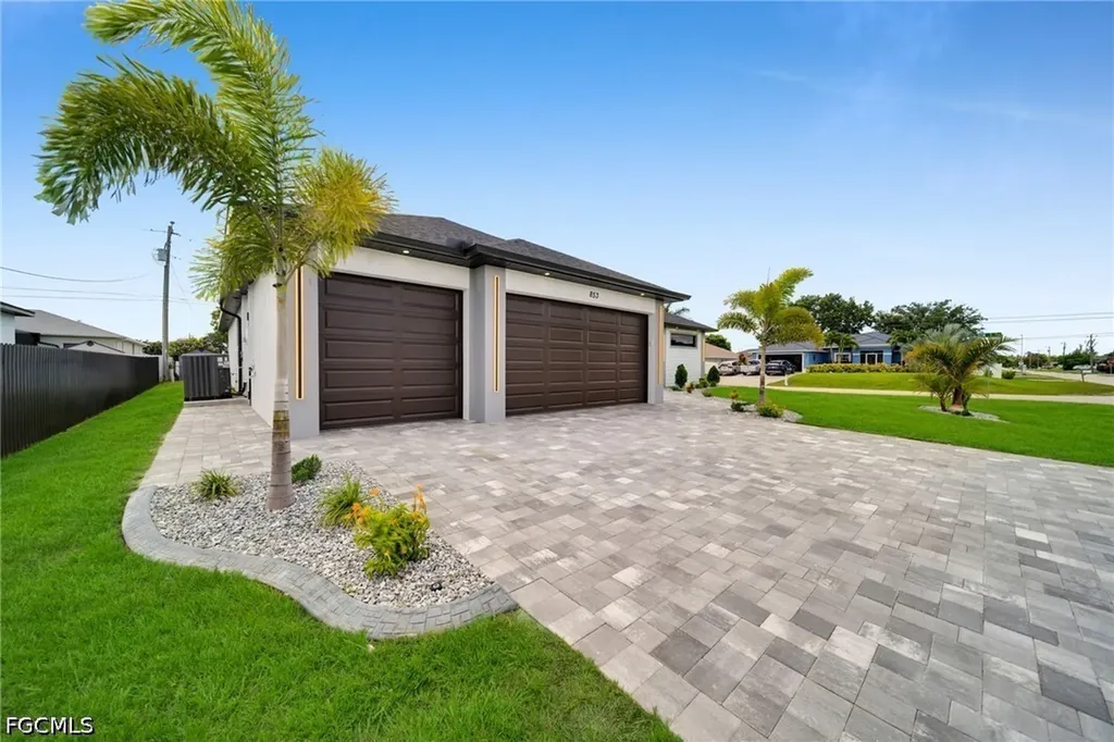 853 SW 15th Avenue Cape Coral FL 33991