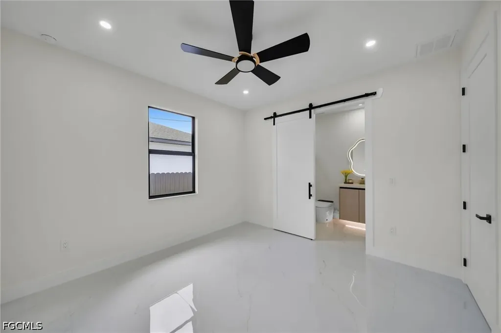 853 SW 15th Avenue Cape Coral FL 33991