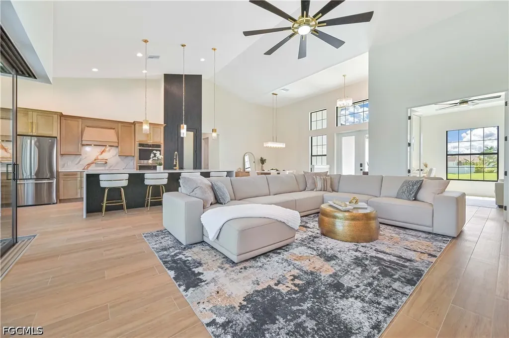 3306 SW 26th Place Cape Coral FL 33914