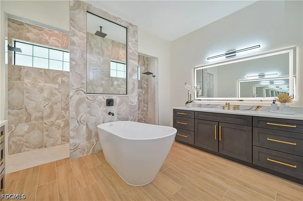 3306 SW 26th Place Cape Coral FL 33914