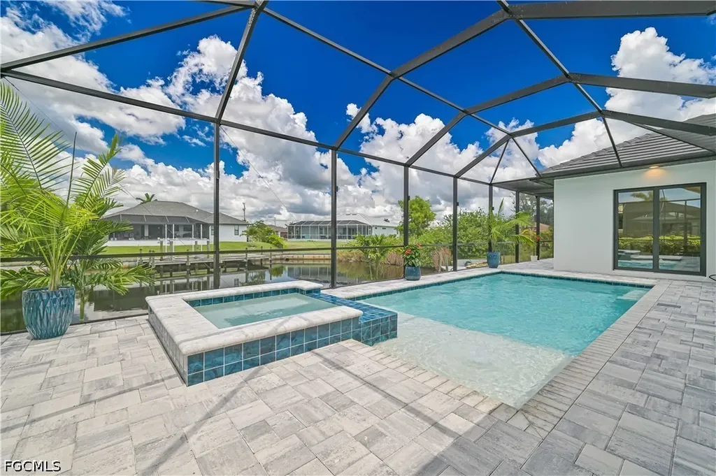 3306 SW 26th Place Cape Coral FL 33914