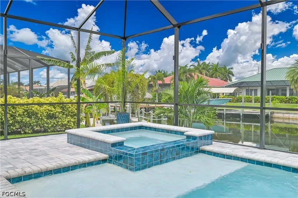 3306 SW 26th Place Cape Coral FL 33914