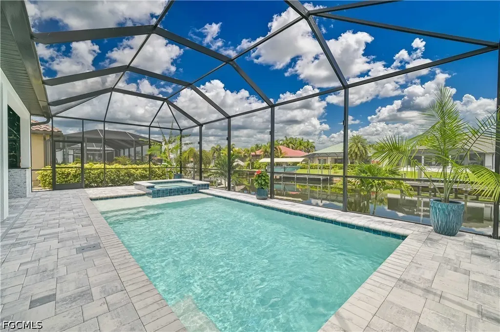 3306 SW 26th Place Cape Coral FL 33914