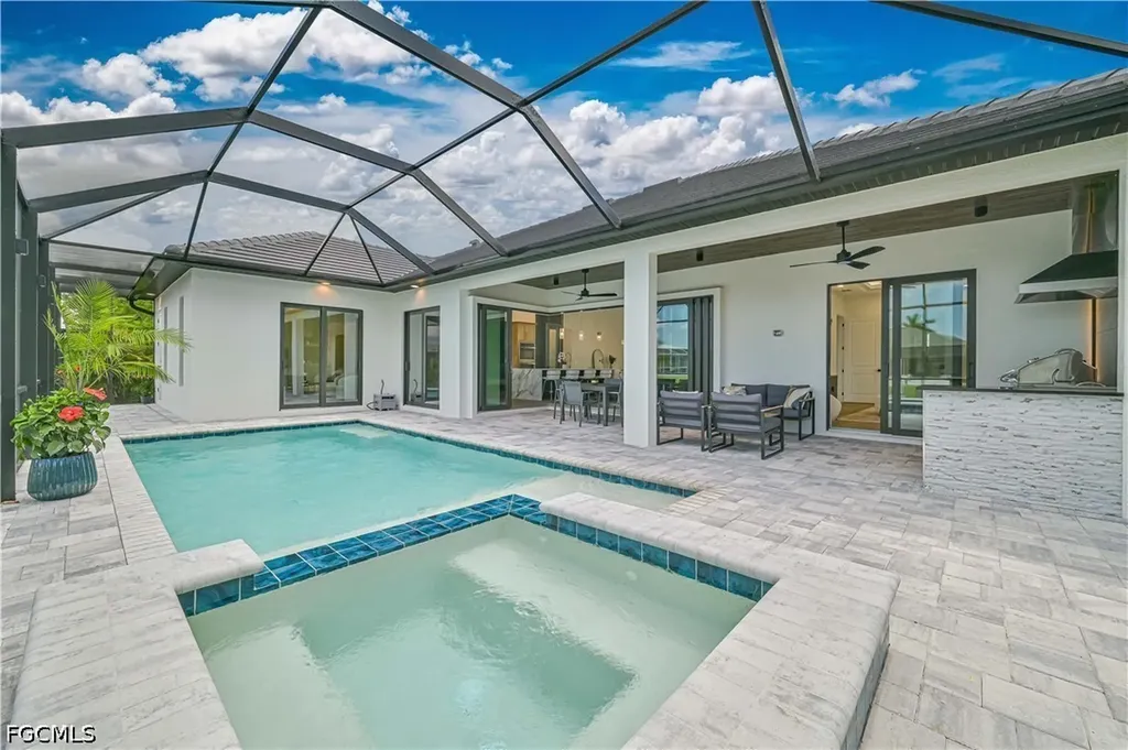 3306 SW 26th Place Cape Coral FL 33914