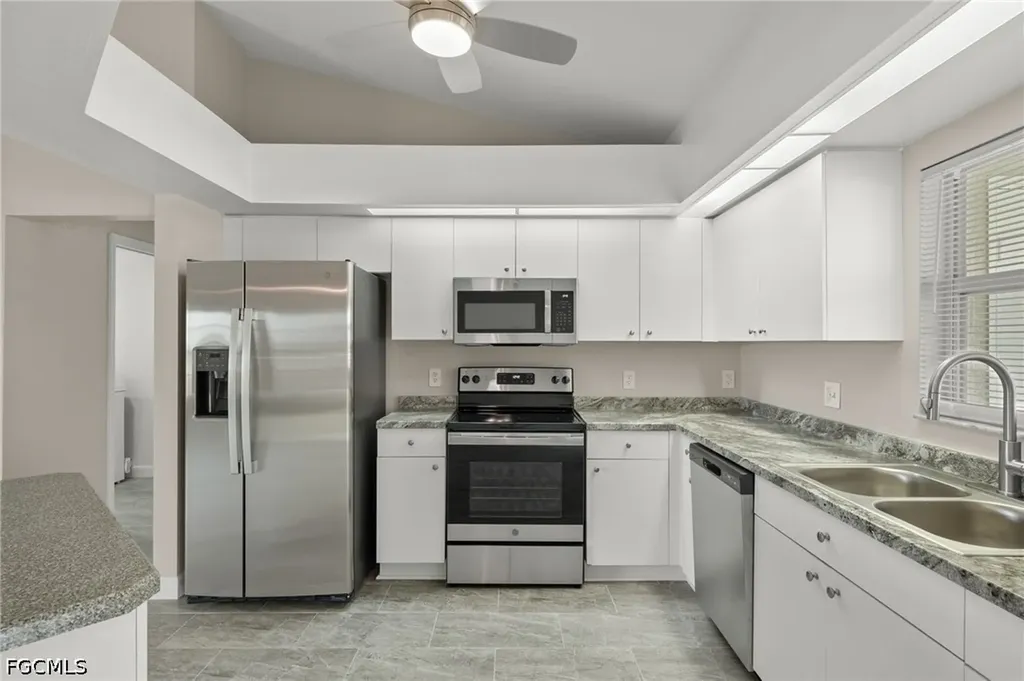 3919 SW 14th Avenue Cape Coral FL 33914