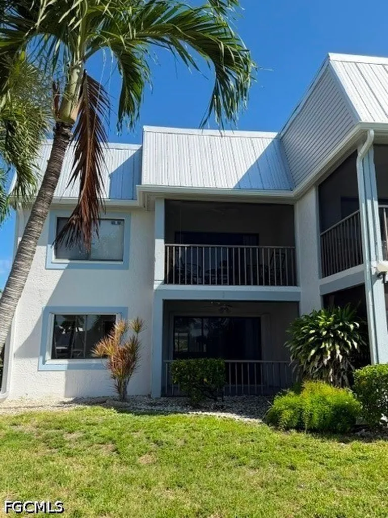 3914 Orange Grove Boulevard North Fort Myers FL 33903