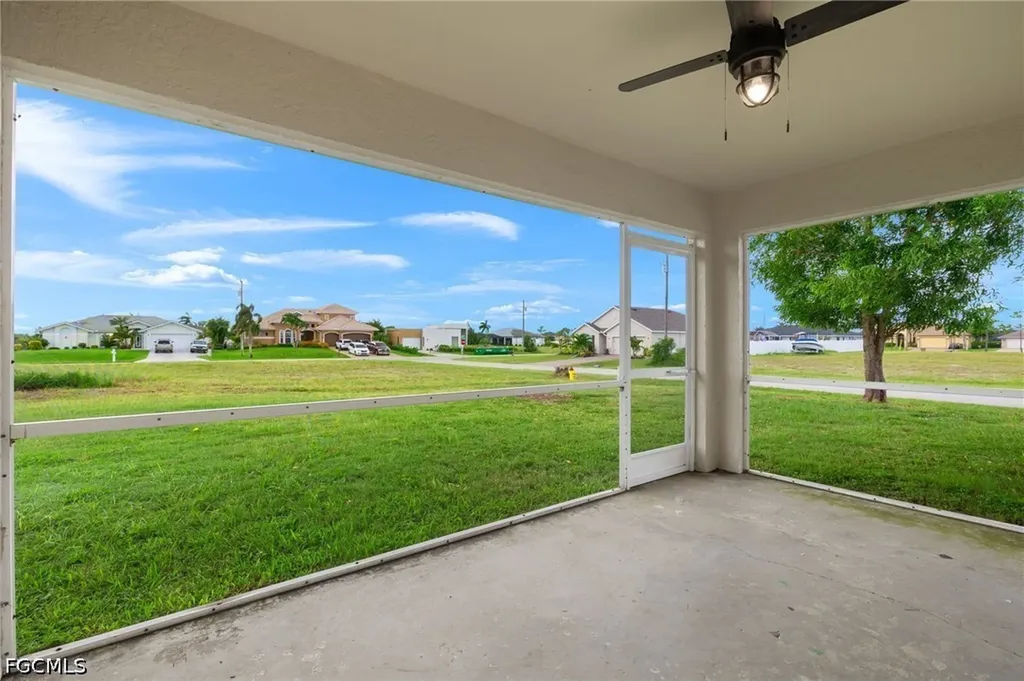 3919 SW 14th Avenue Cape Coral FL 33914