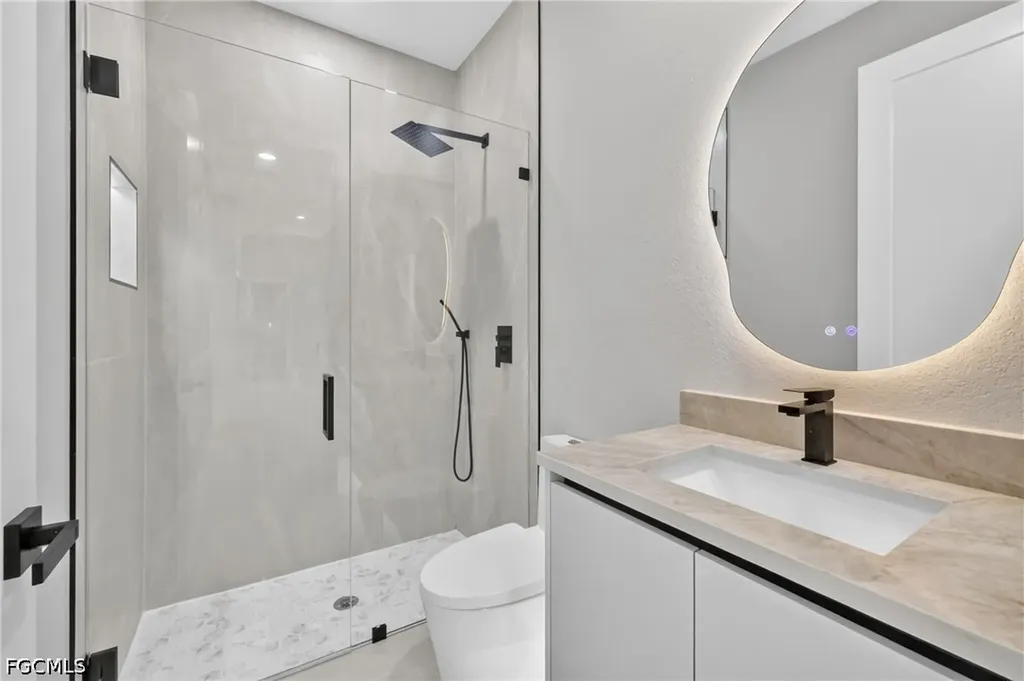 610 NW 2nd Place Cape Coral FL 33993