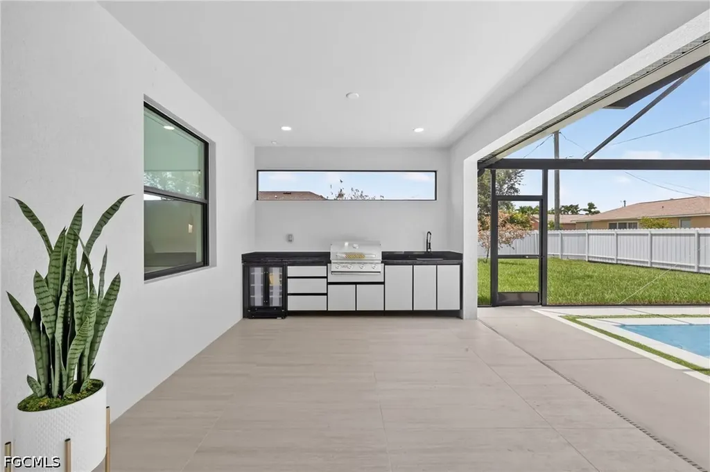 610 NW 2nd Place Cape Coral FL 33993