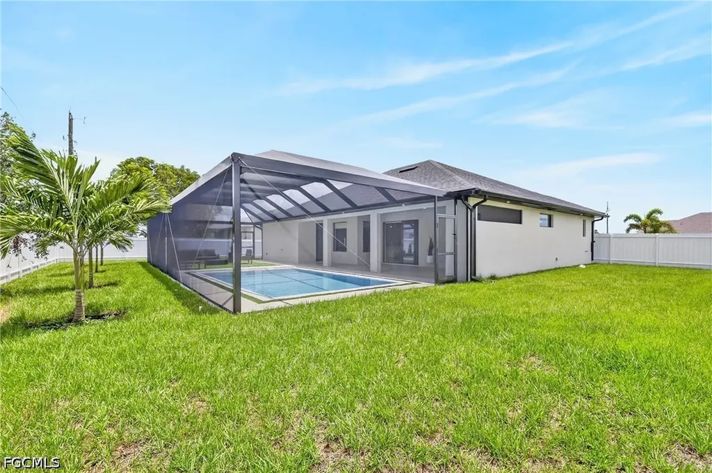 610 NW 2nd Place Cape Coral FL 33993