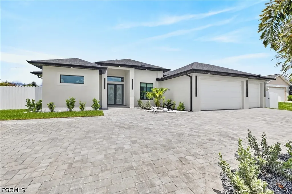 610 NW 2nd Place Cape Coral FL 33993