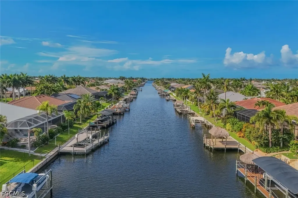 2502 Cape Coral Parkway W Cape Coral FL 33914
