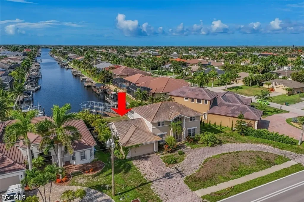 2502 Cape Coral Parkway W Cape Coral FL 33914