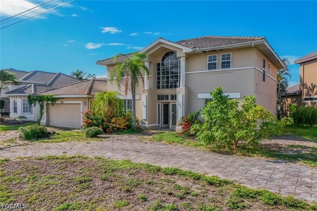 2502 Cape Coral Parkway W Cape Coral FL 33914