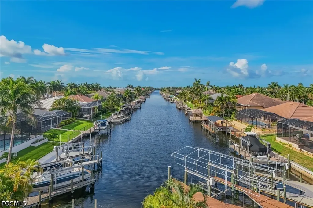 2502 Cape Coral Parkway W Cape Coral FL 33914