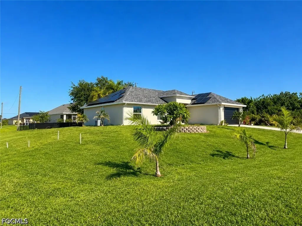 2600 NW 1st Place Cape Coral FL 33993